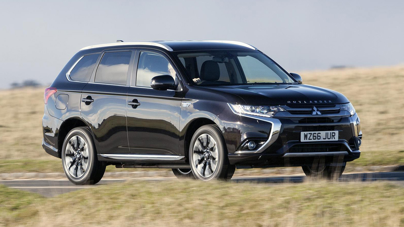 mitsubishi outlander phev review